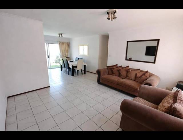 3 BEDROOM TOWNHOUSE FOR SALE IN RACEVIEW